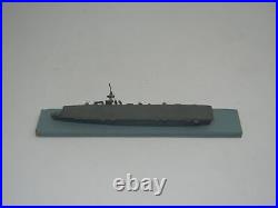 11250 Ship ID Model Comet US Independence Aircraft Carrier Signed