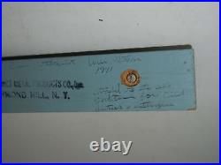 11250 Ship ID Model Comet US Independence Aircraft Carrier Signed