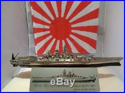Battleship YAMATO Japanese Navy Ship metallic Model 1/550 size With display case