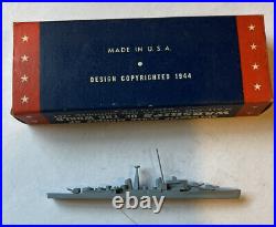 Military model US destroyer fletcher class box 11200 Authenticast F2