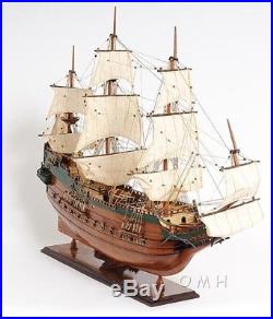 Model Ship Batavia Boats Sailing Linen Wood Base Wooden Western Red Cedar