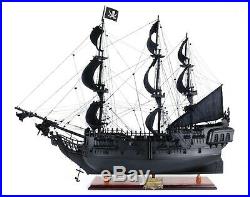 Pirates of the Caribbean SHIP MODEL 28-inch Black Pearl Jack Sparrow Collectable