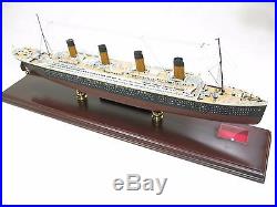 RMS Titanic Model Ship Desk Display Wood 1/350 White Star Ocean Liner ES Cruise