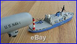 Single piece 1/1250 icebreaker SHIRASE & US Navy blimp airship & helicopter 1982