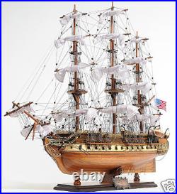 USS Constitution Old Ironsides Model 29 Tall Ship with Table Top Display Case New