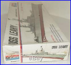 Vintage Monogram 1973 USS LEAHY 8296-0225 GUIDED MISSILE FRIGATE SHIP Model Kit