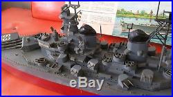 Vintage Sterling built 1/192 scale WW2 USS Missouri RC Ship with extra B17M kit