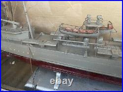 Vintage USS Preston Wooden Navy Ship Model Circa 1920s with old Wooden Glass Case
