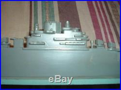 WW2 SHIP RECOGNITION MODEL ESSEX CLASS CARRIER 21 IN. O. A. L