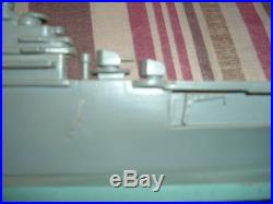 WW2 SHIP RECOGNITION MODEL ESSEX CLASS CARRIER 21 IN. O. A. L